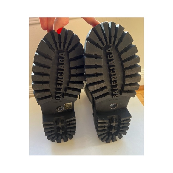 Balenciaga strike bootie new matt smooth calf leather size 40 - Picture 7 of 11